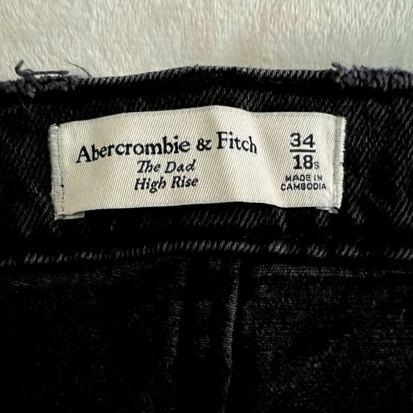Abercrombie & Fitch size 18s the dad high rise jeans - Picture 2 of 3